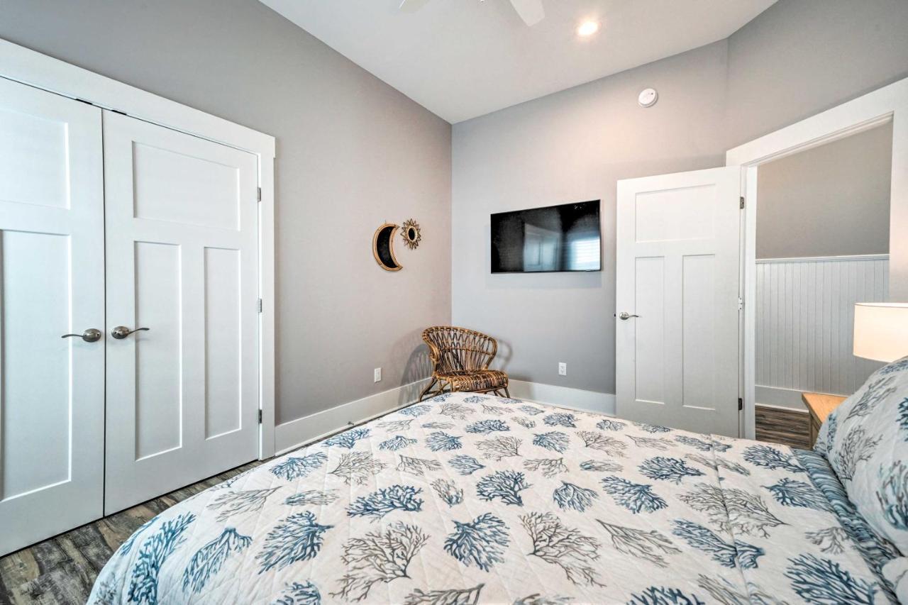 Bright Coastal Abode With Porch And Beach Access! Carolina Beach Ngoại thất bức ảnh