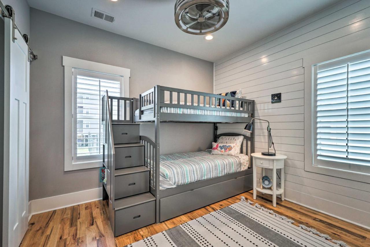 Bright Coastal Abode With Porch And Beach Access! Carolina Beach Ngoại thất bức ảnh