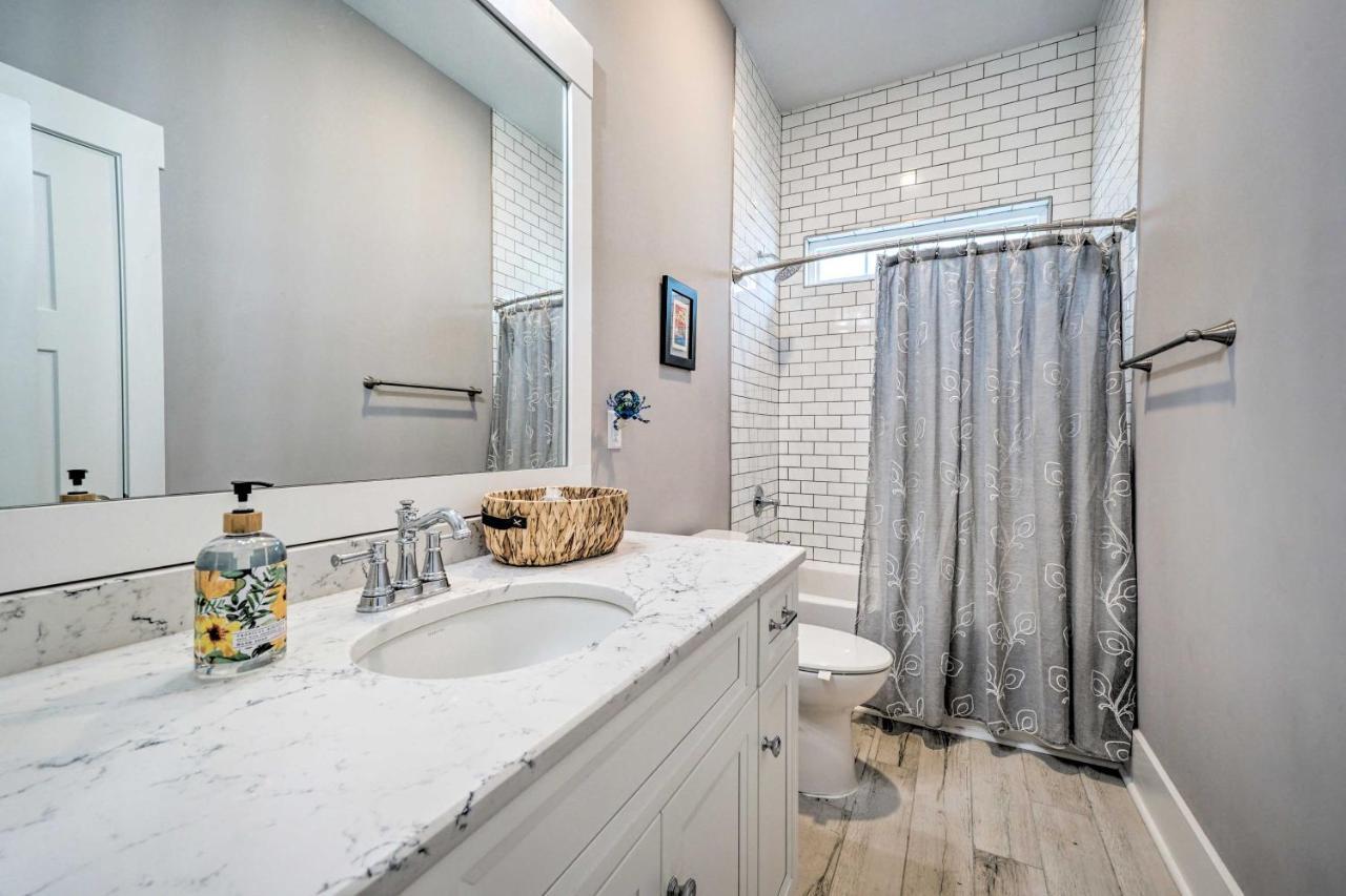 Bright Coastal Abode With Porch And Beach Access! Carolina Beach Ngoại thất bức ảnh