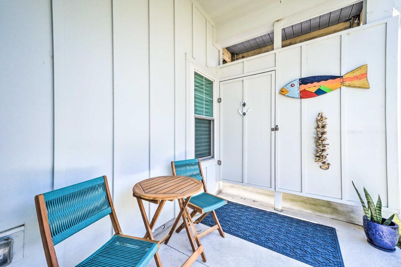 Bright Coastal Abode With Porch And Beach Access! Carolina Beach Ngoại thất bức ảnh